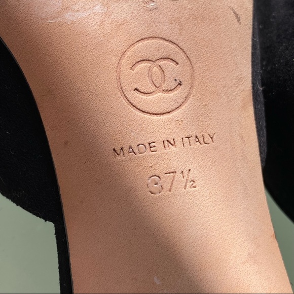 CHANEL Suede Cap Toe Interlocking CC Mules 7.5US - Picture 11 of 17